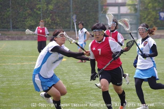 女子戦の試合風景